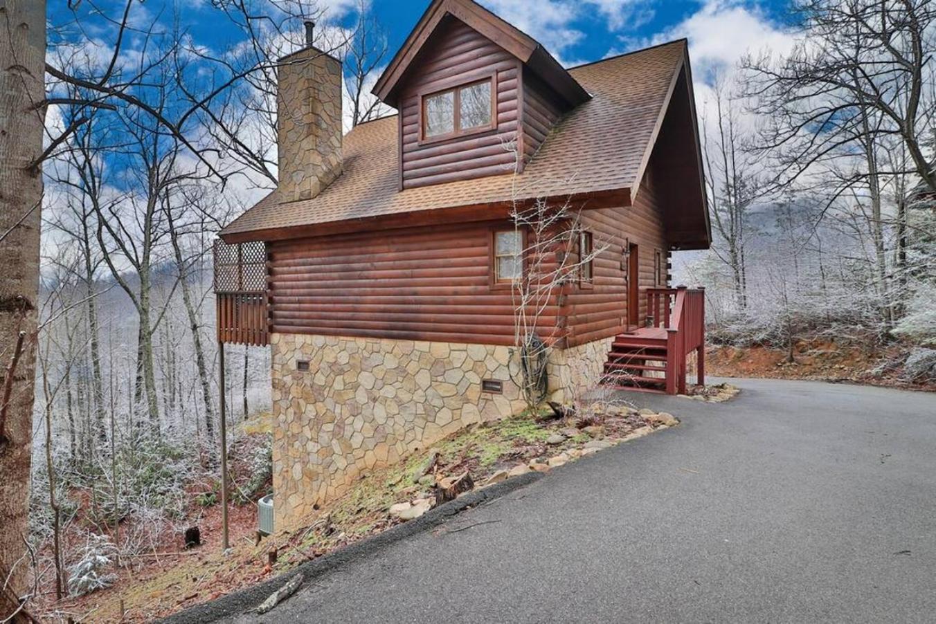 Romantic, Honeymoon Cabin In The Smokies! Гатлінбург Екстер'єр фото